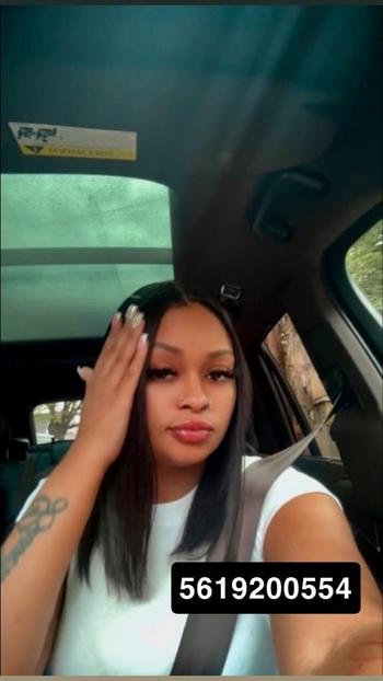 Cali , 24  female escort, South Jersey